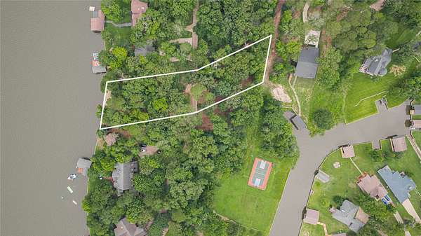 0.88 Acres of Residential Land for Sale in Winnsboro, Texas