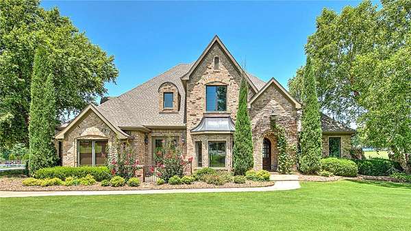 2.54 Acres of Land with Home for Sale in Springdale, Arkansas