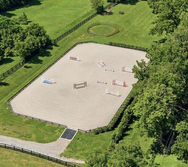 5 Acres of Land with Home for Sale in Lexington, Kentucky