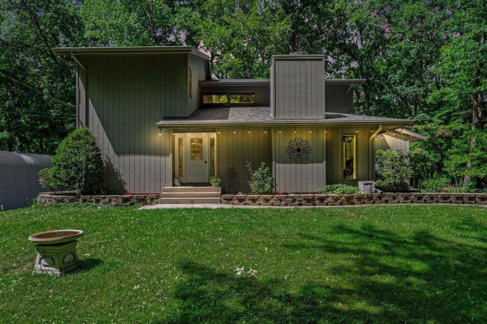 10 Acres of Land with Home for Sale in Kalamazoo, Michigan
