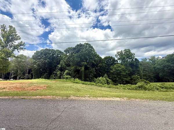 1 Acre of Residential Land for Sale in Moore, South Carolina