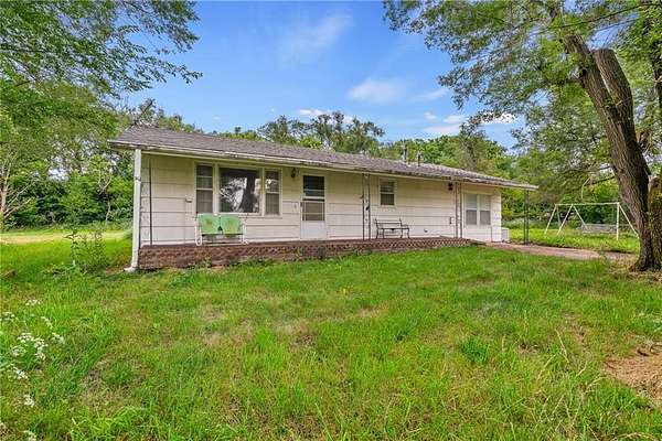 4.4 Acres of Land with Home for Sale in Gardner, Kansas