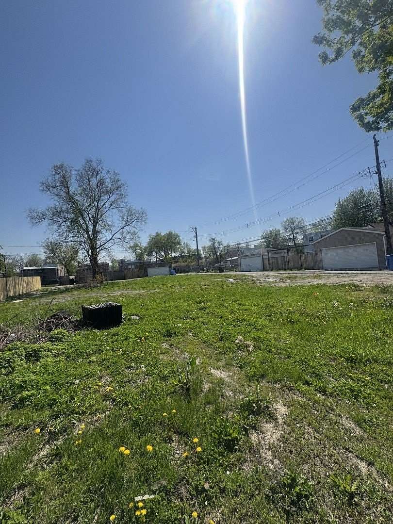 0.07 Acres of Residential Land for Sale in Chicago, Illinois