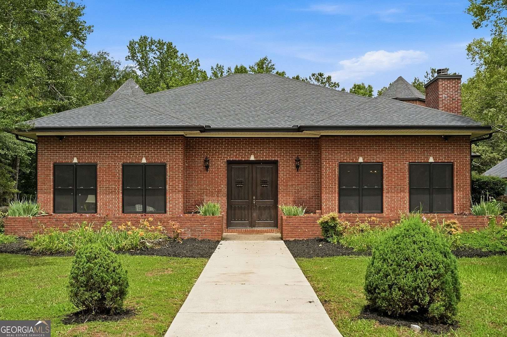 10.3 Acres of Land with Home for Sale in Newnan, Georgia