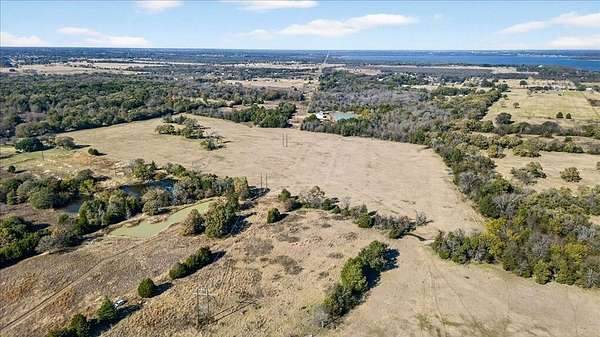 30.4 Acres of Land for Sale in Kemp, Texas