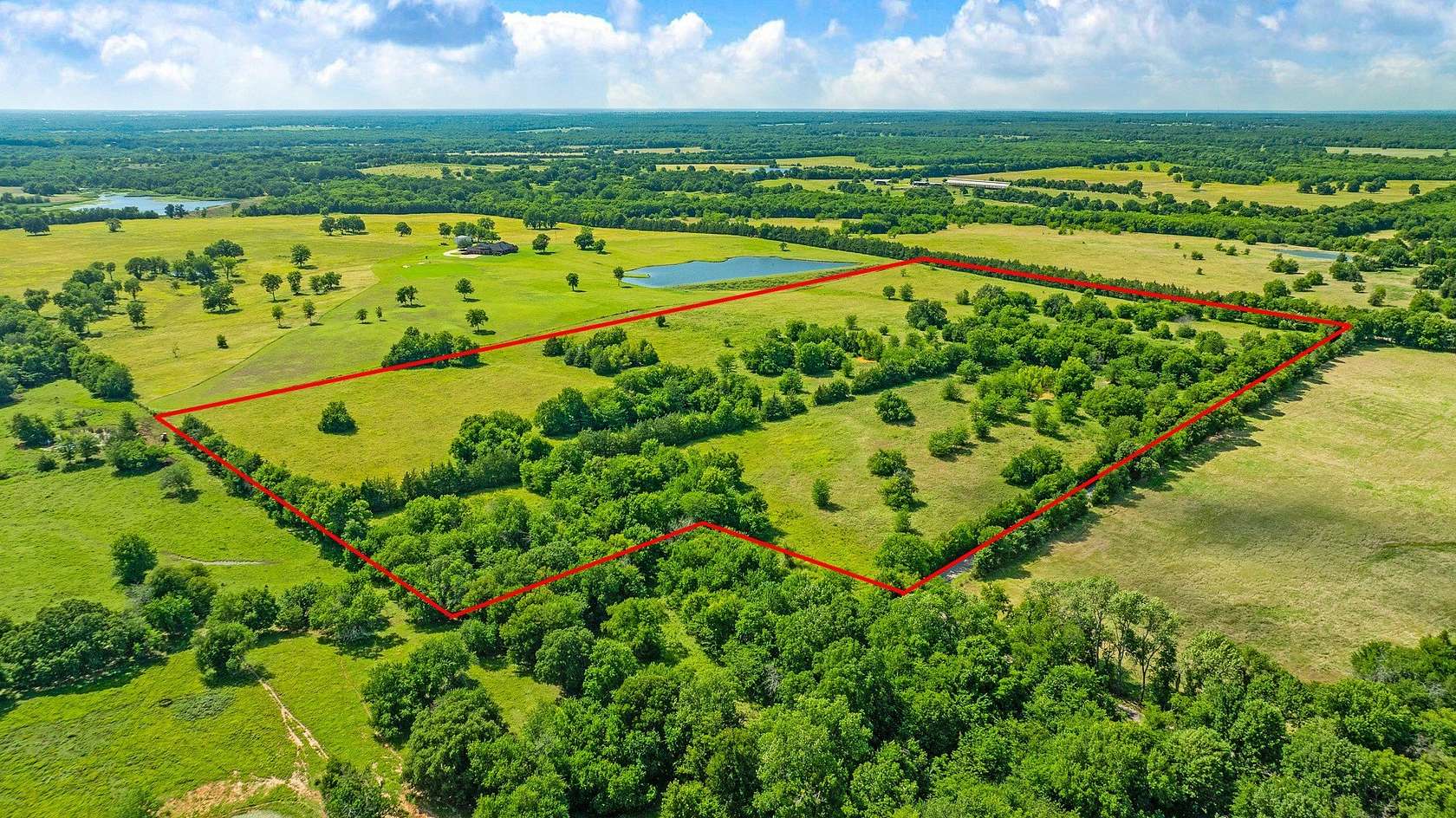 40 Acres of Land for Sale in Paris, Texas