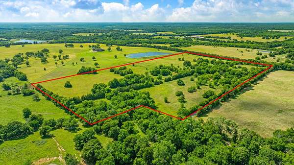 40 Acres of Land for Sale in Paris, Texas