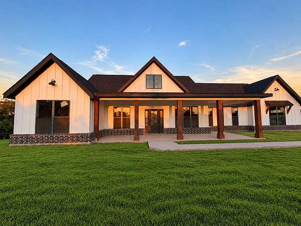 2 Acres of Land with Home for Sale in Boyd, Texas