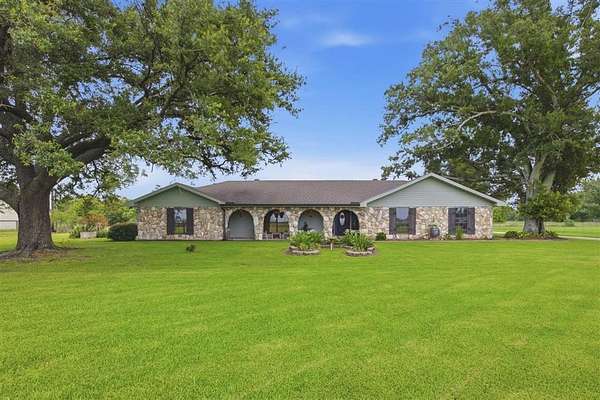 7 Acres of Land with Home for Sale in Lake Charles, Louisiana
