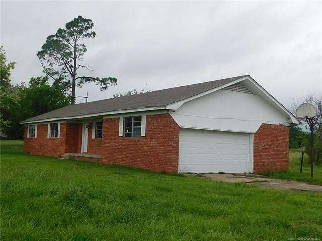 2.5 Acres of Land with Home for Sale in Morris, Oklahoma