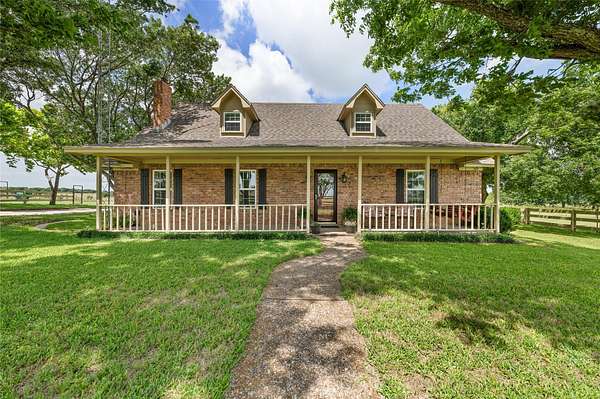 8.64 Acres of Land with Home for Sale in McGregor, Texas