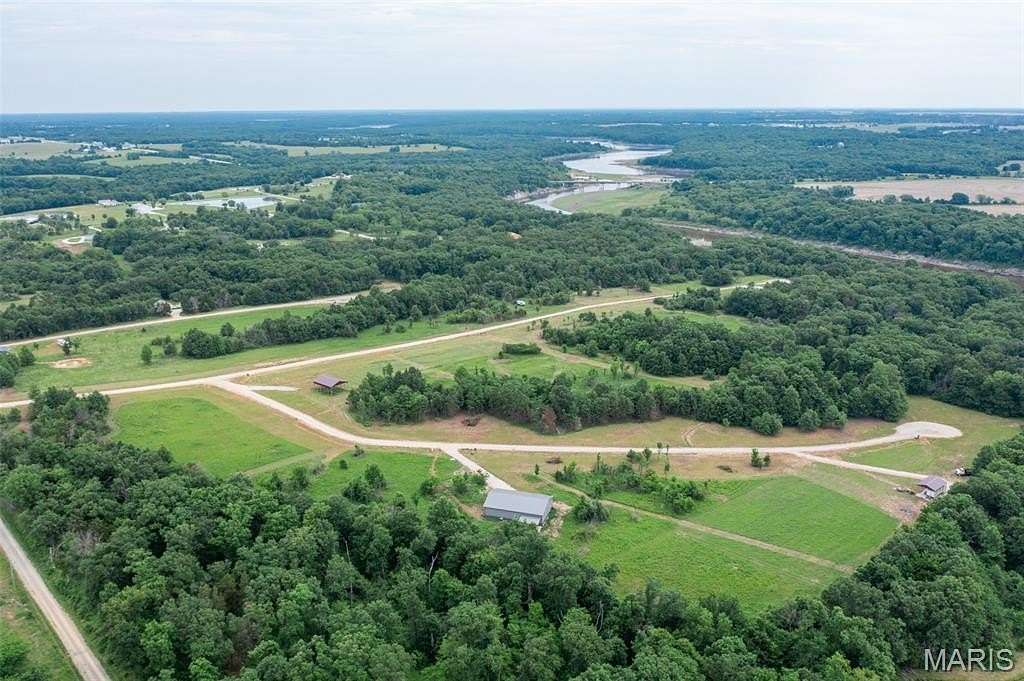 3 Acres of Residential Land for Sale in Perry, Missouri