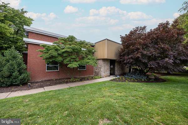 4.52 Acres of Commercial Land for Lease in Fairless Hills, Pennsylvania