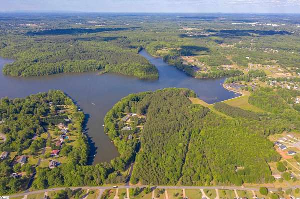 21.9 Acres of Recreational & Residential Land for Sale in Wellford, South Carolina