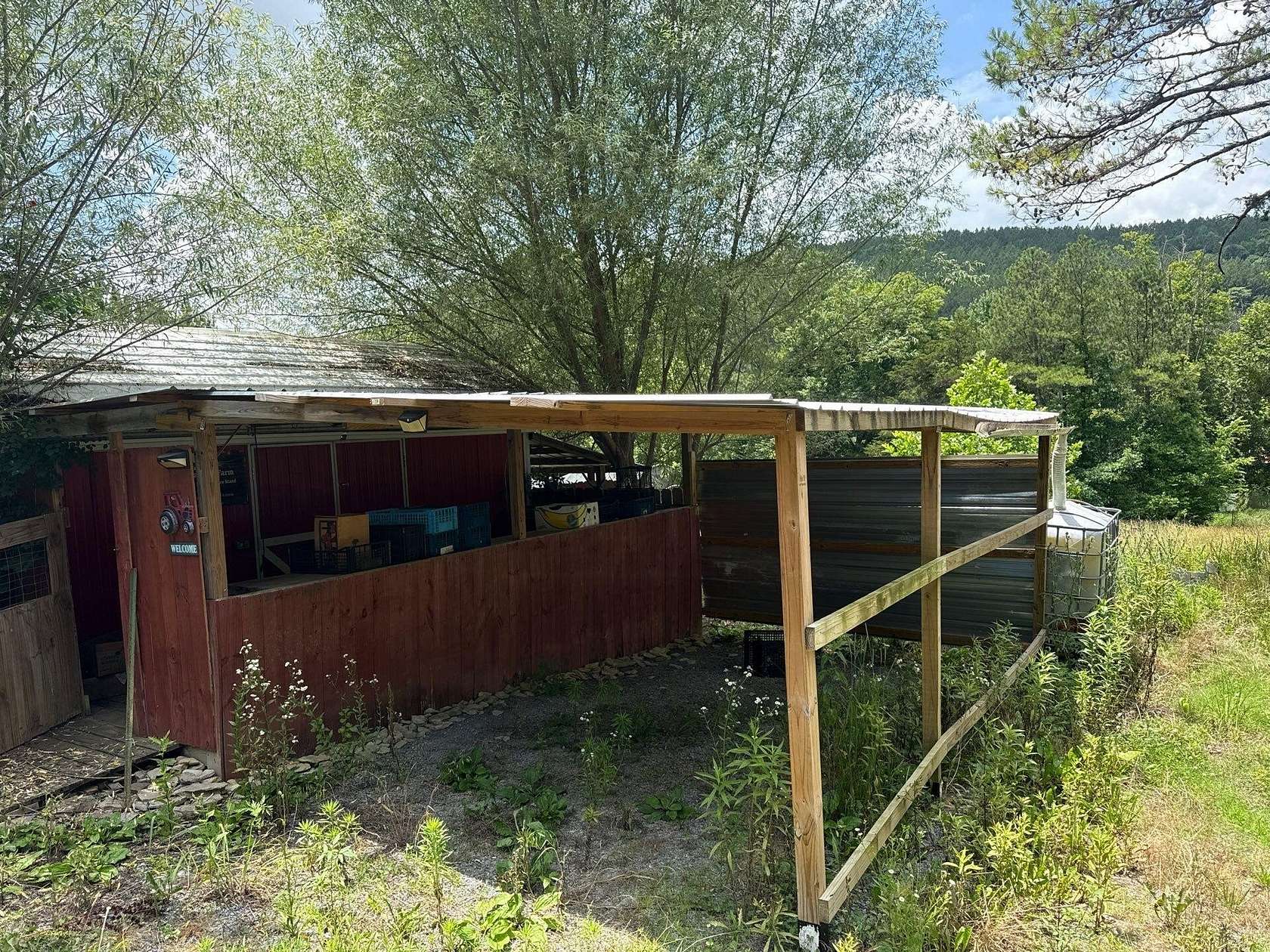 5.2 Acres of Land with Home for Sale in Decatur, Tennessee