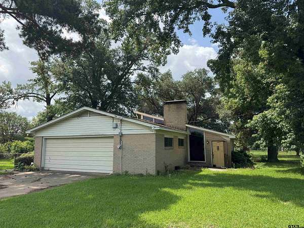2.24 Acres of Land with Home for Sale in Tyler, Texas