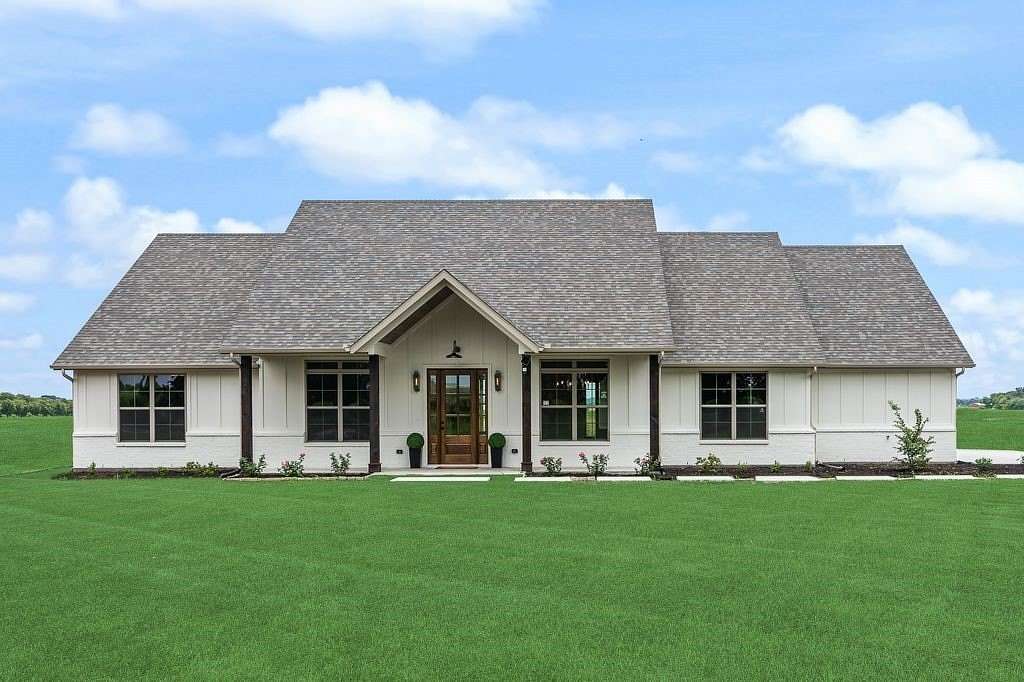 2 Acres of Land with Home for Sale in Decatur, Texas