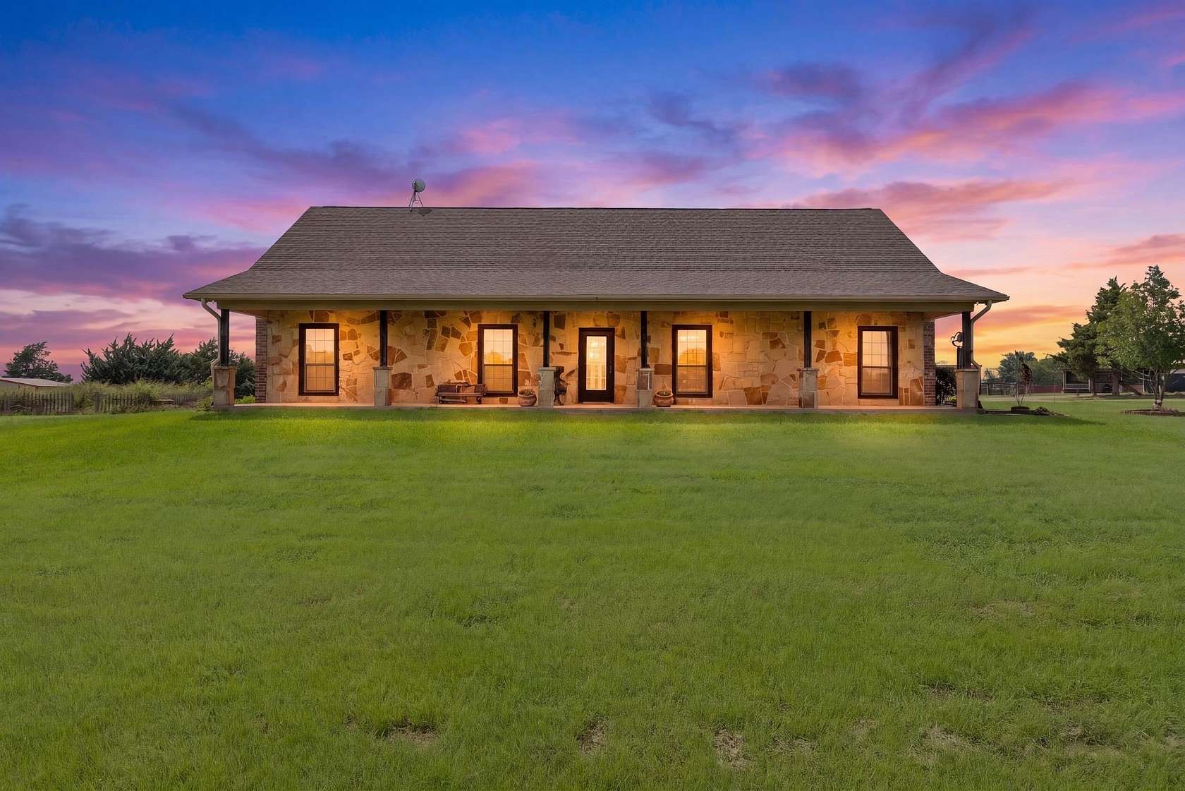 24.6 Acres of Land with Home for Sale in Celeste, Texas