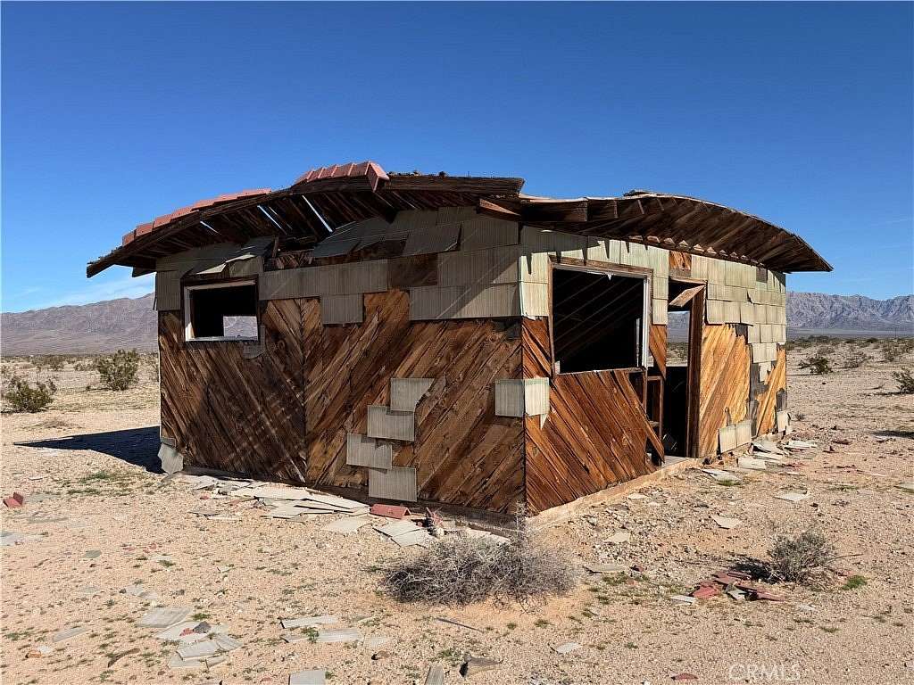 6.7 Acres of Land for Sale in Twentynine Palms, California