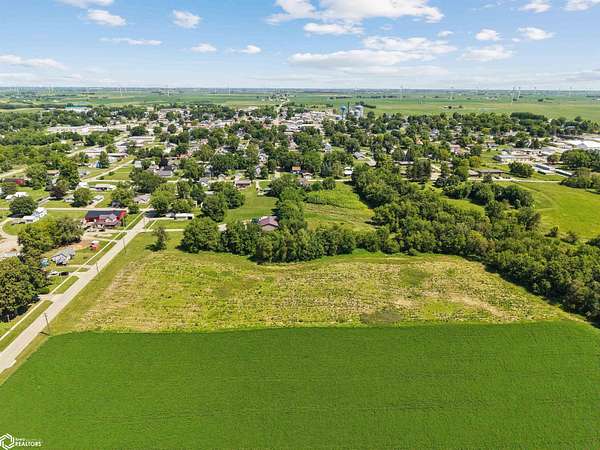 5 Acres of Land for Sale in Montezuma, Iowa