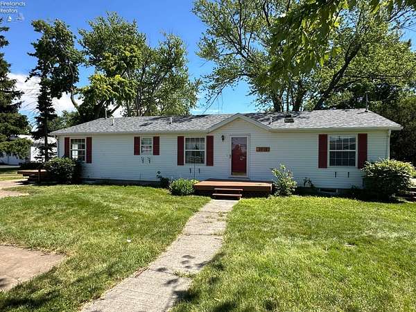 3 Acres of Land with Home for Sale in Sandusky, Ohio