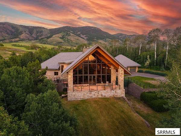 15 Acres of Land with Home for Sale in Inkom, Idaho