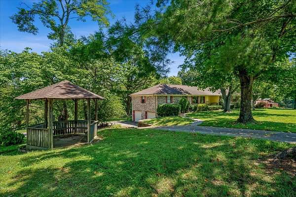 11 Acres of Land with Home for Sale in Mount Juliet, Tennessee