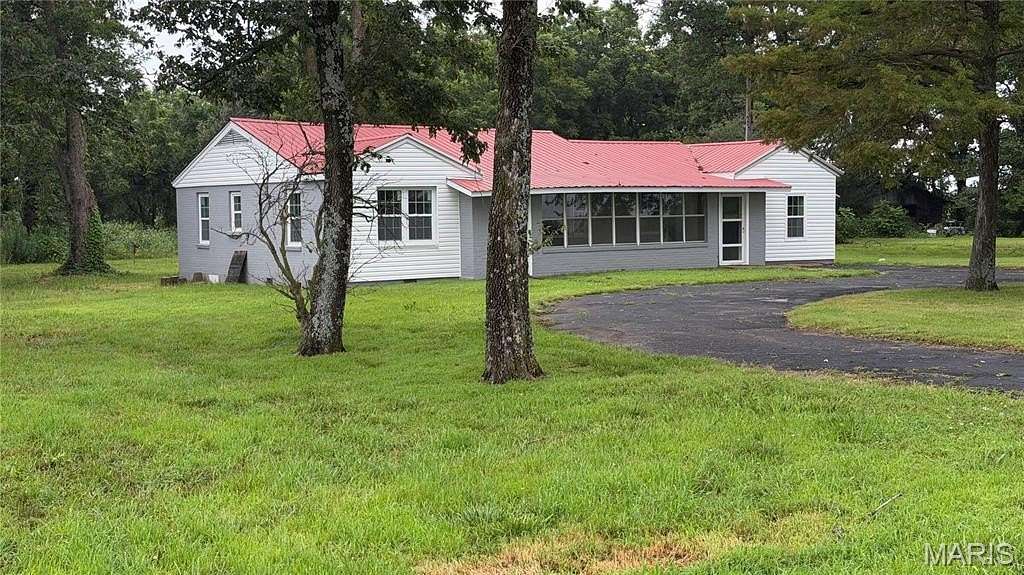 2.3 Acres of Land with Home for Sale in Parma, Missouri