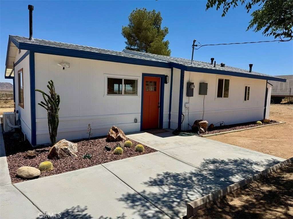 2.5 Acres of Land with Home for Sale in Landers, California