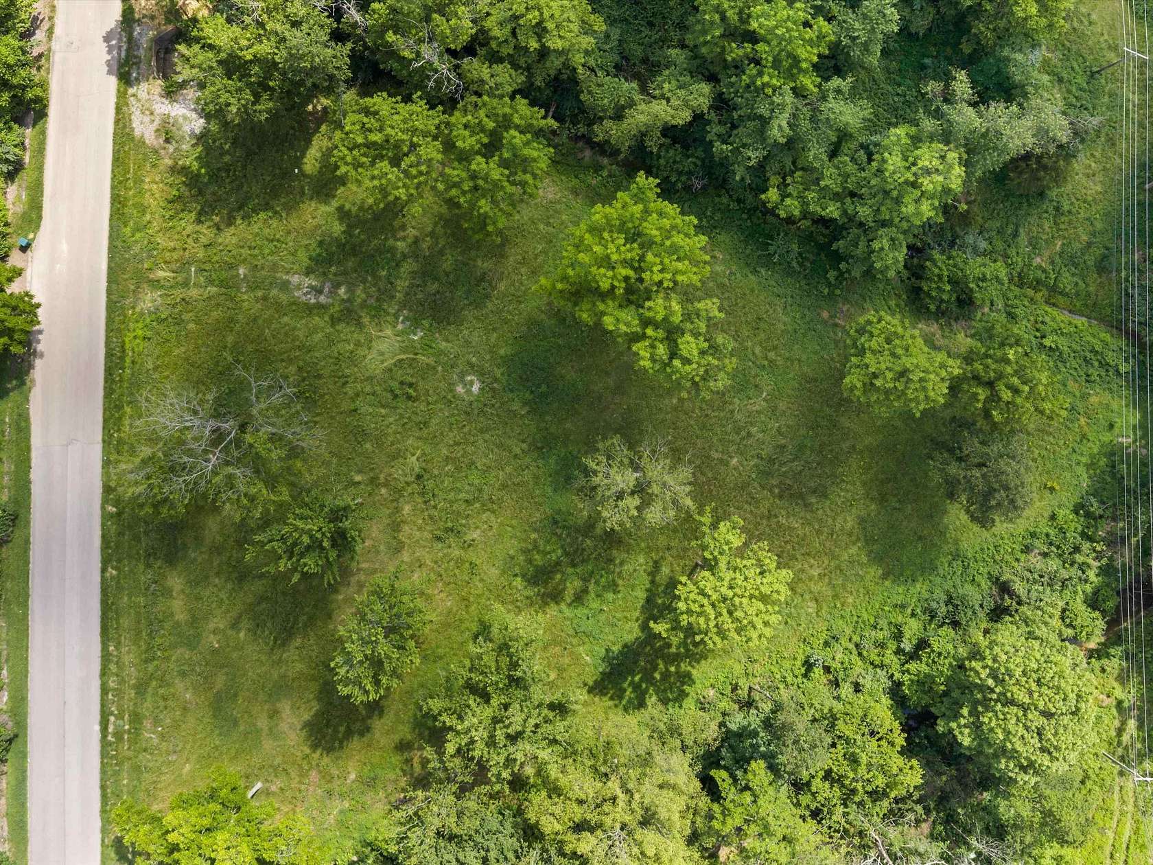 1.86 Acres of Residential Land for Sale in Morganfield, Kentucky