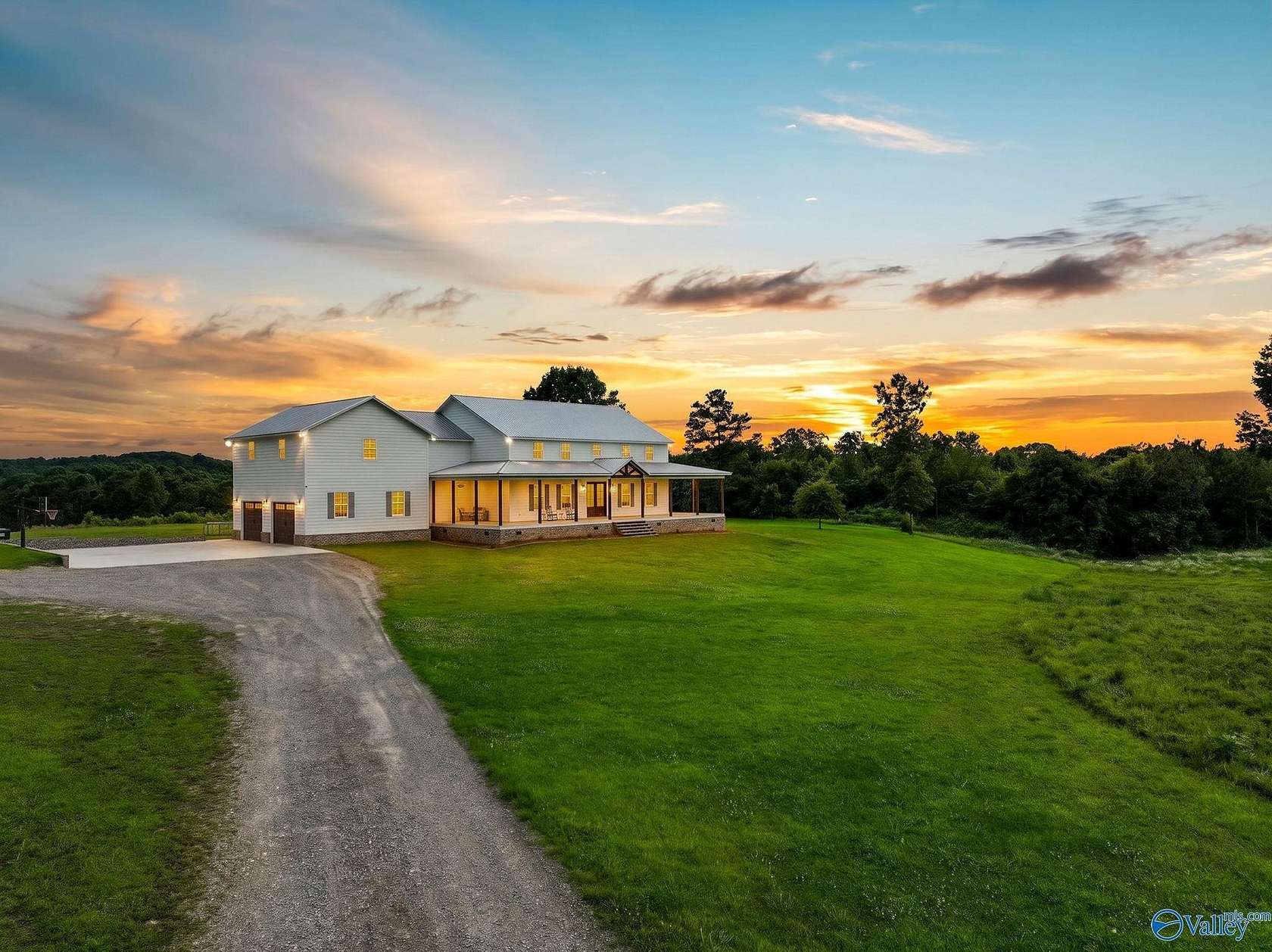 30 Acres of Land with Home for Sale in Arab, Alabama