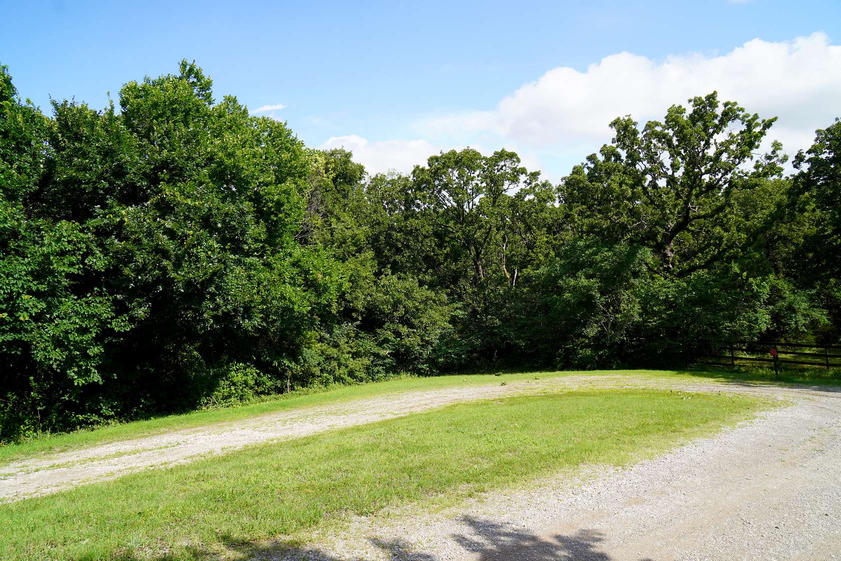 2.5 Acres of Residential Land for Sale in Wellston, Oklahoma