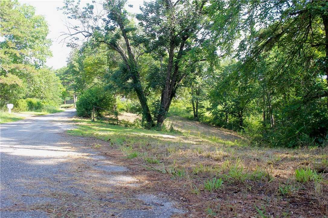 22 Acres of Recreational & Residential Land for Sale in Eureka Springs, Arkansas