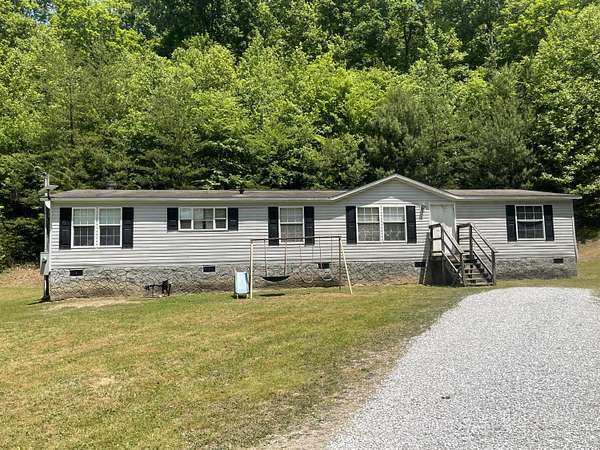 5 Acres of Land with Home for Sale in Barbourville, Kentucky