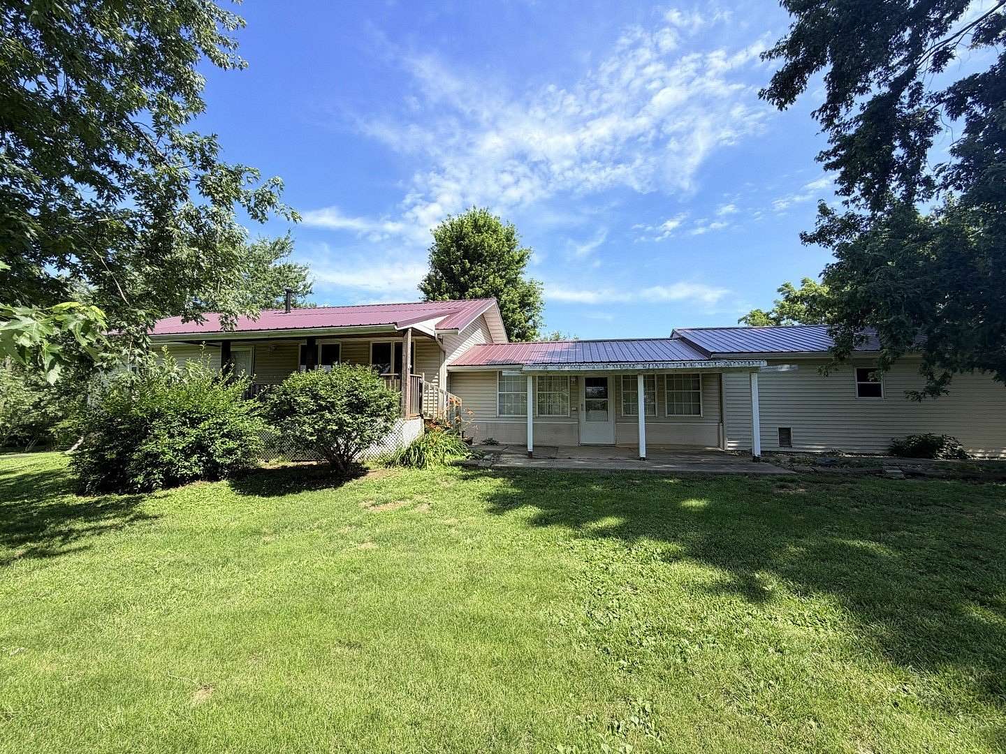 2.56 Acres of Land with Home for Sale in De Witt, Illinois
