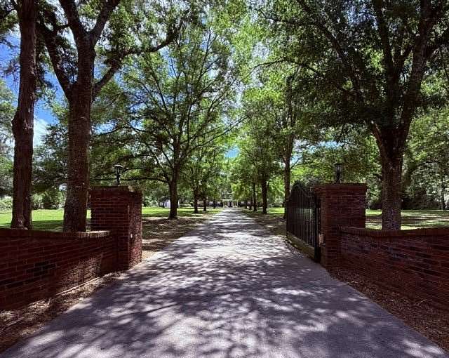 4.48 Acres of Land with Home for Sale in Ocala, Florida