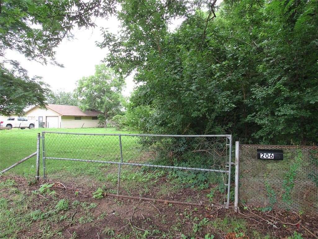 0.32 Acres of Residential Land for Sale in Pauls Valley, Oklahoma