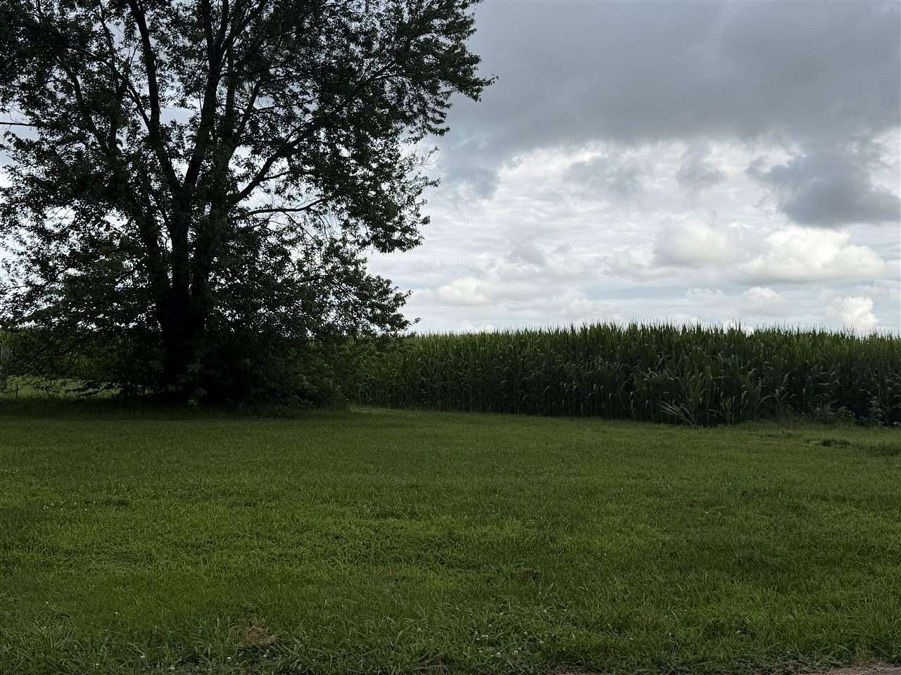 1 Acre of Land for Sale in Franklin, Kentucky