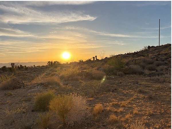 1.62 Acres of Residential Land for Sale in Golden Valley, Arizona