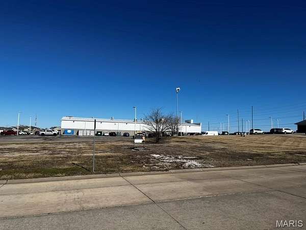 0.57 Acres of Commercial Land for Sale in Waterloo, Illinois