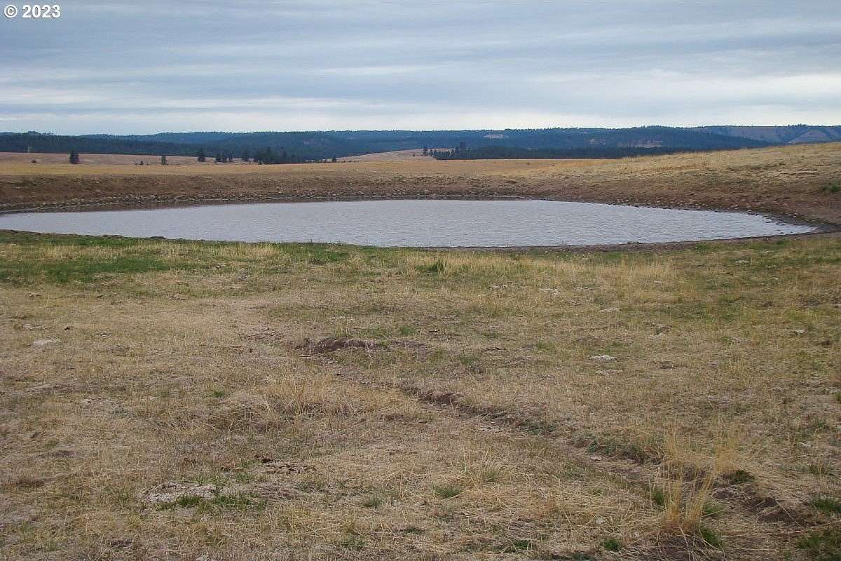 698 Acres of Land for Sale in Enterprise, Oregon