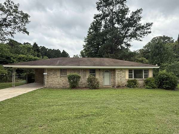4 Acres of Land with Home for Sale in White Hall, Arkansas
