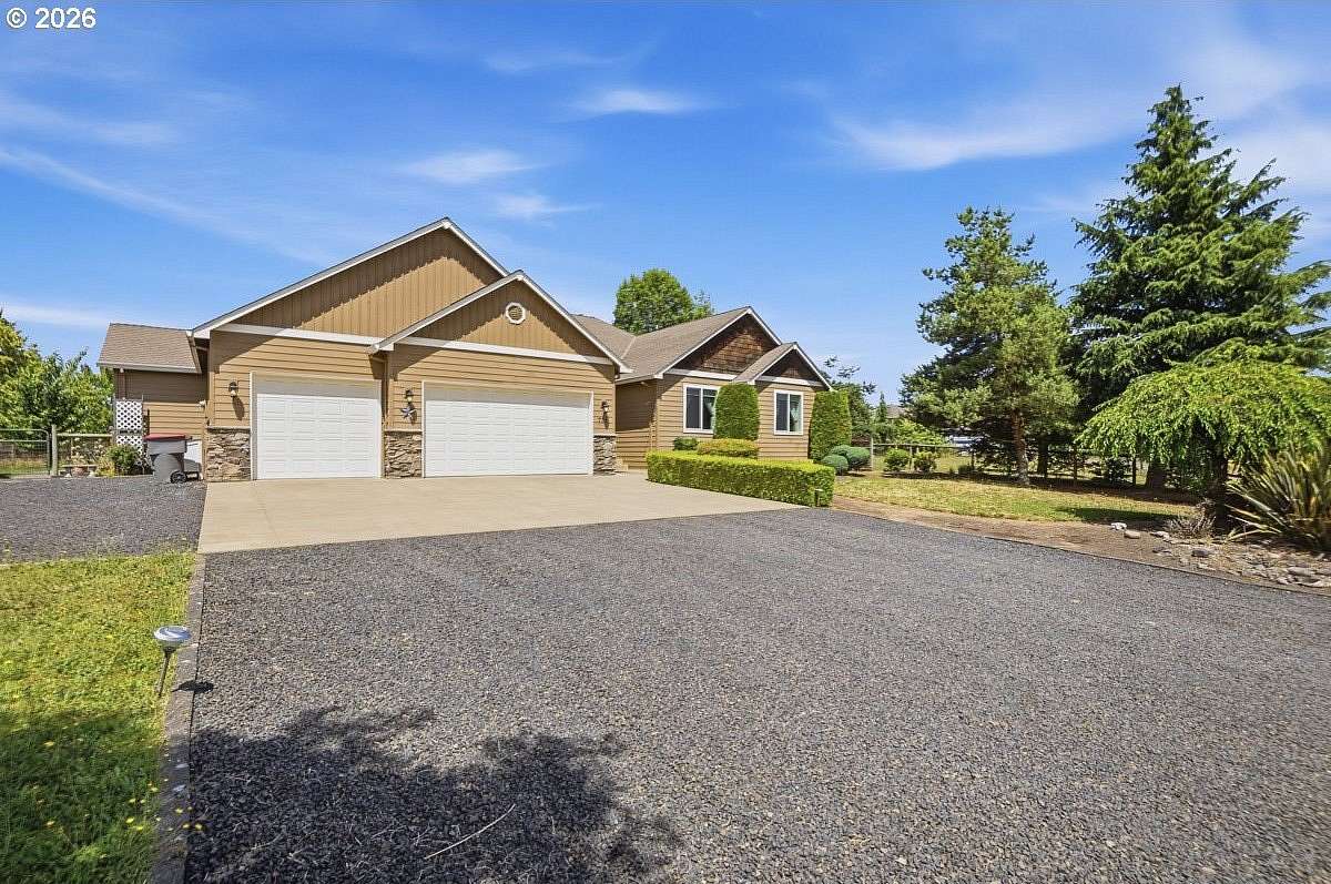 2.5 Acres of Land with Home for Sale in Yamhill, Oregon