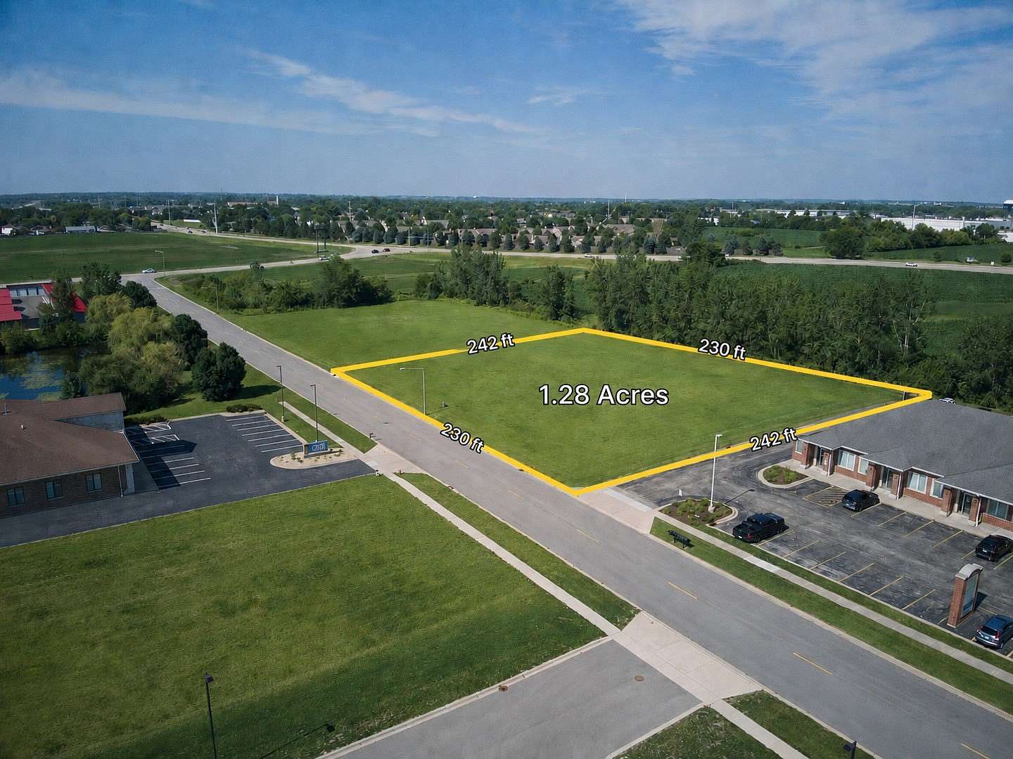 1.28 Acres of Commercial Land for Sale in Sycamore, Illinois