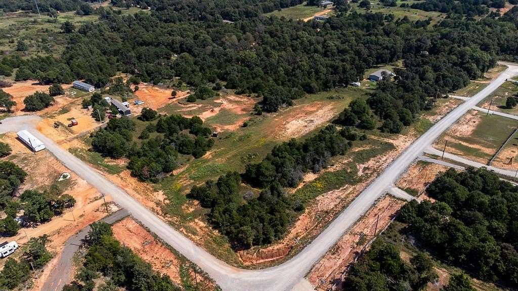 2.19 Acres of Residential Land for Sale in Wellston, Oklahoma