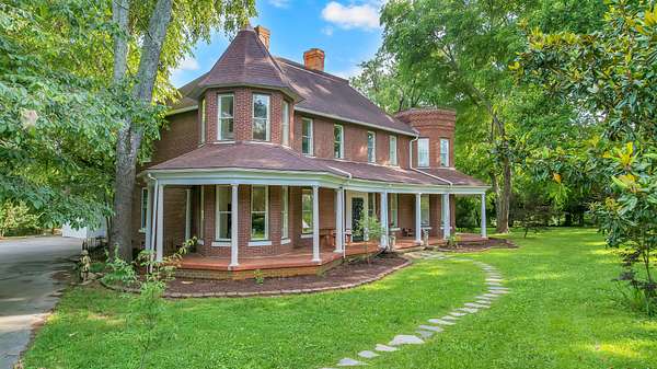 27.5 Acres of Land with Home for Sale in Winchester, Tennessee