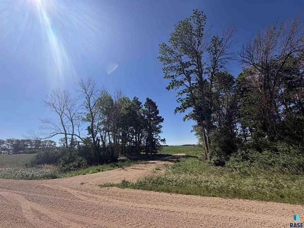 5 Acres of Residential Land for Sale in Worthing, South Dakota