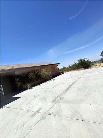 2 Acres of Improved Mixed-Use Land for Sale in Phelan, California