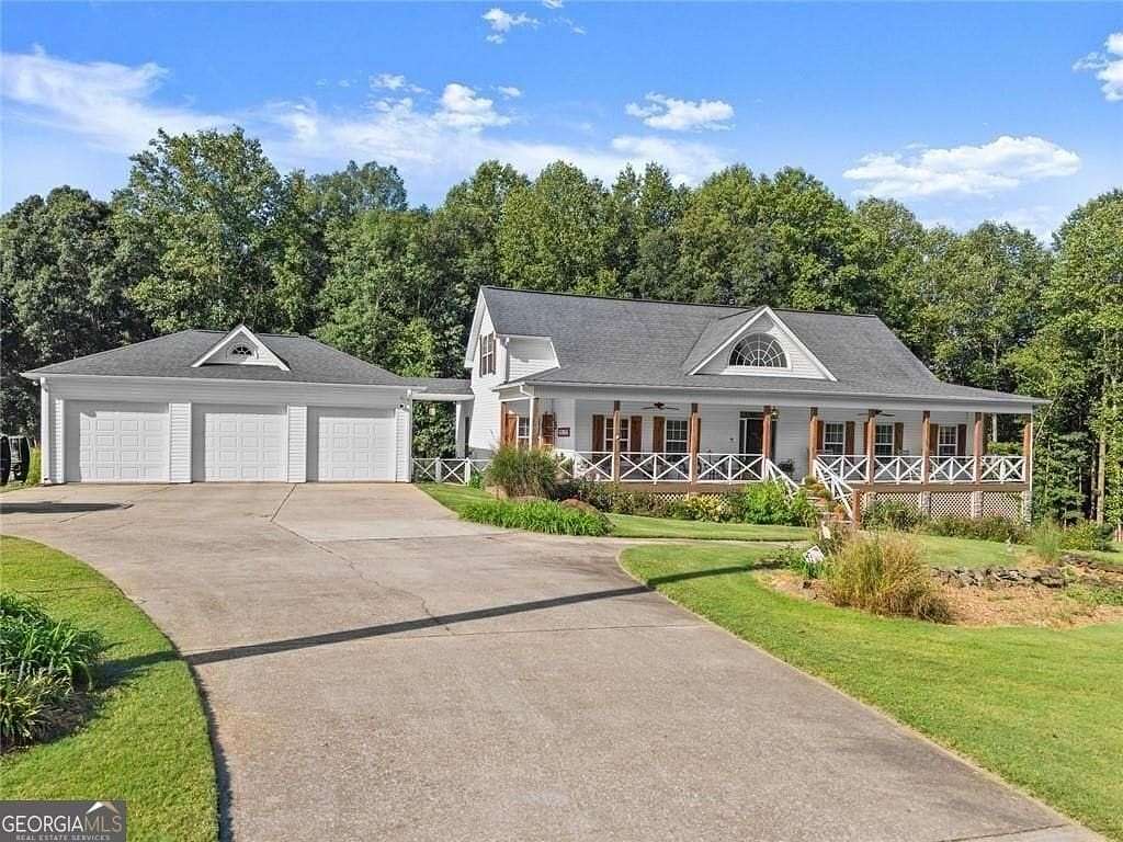 13.8 Acres of Land with Home for Sale in Maysville, Georgia