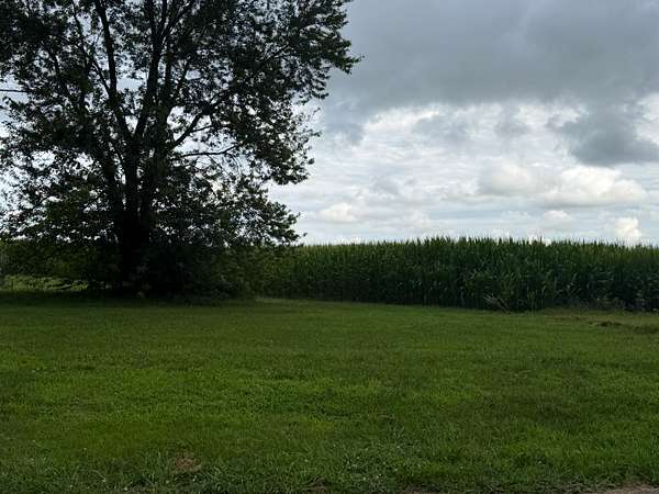 1 Acre of Residential Land for Sale in Franklin, Kentucky